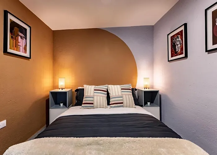 Spacious Condesa Stay, Rooftop Dining, Bbq Holiday home *