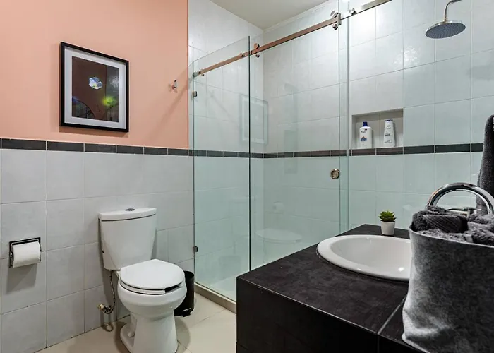 Spacious Condesa Stay, Rooftop Dining, Bbq * Mexico City